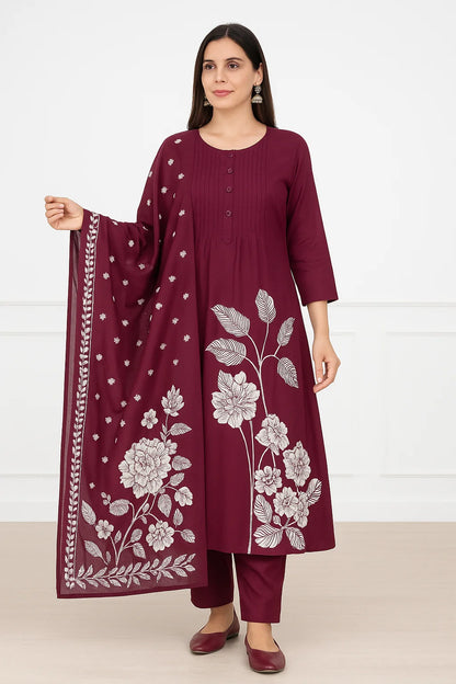 Elegant Floral Rayon Kurti Set with Dupatta – Premium Comfort Wear